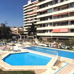 Central 2 Bed In La Nogalera Apartment Torremolinos